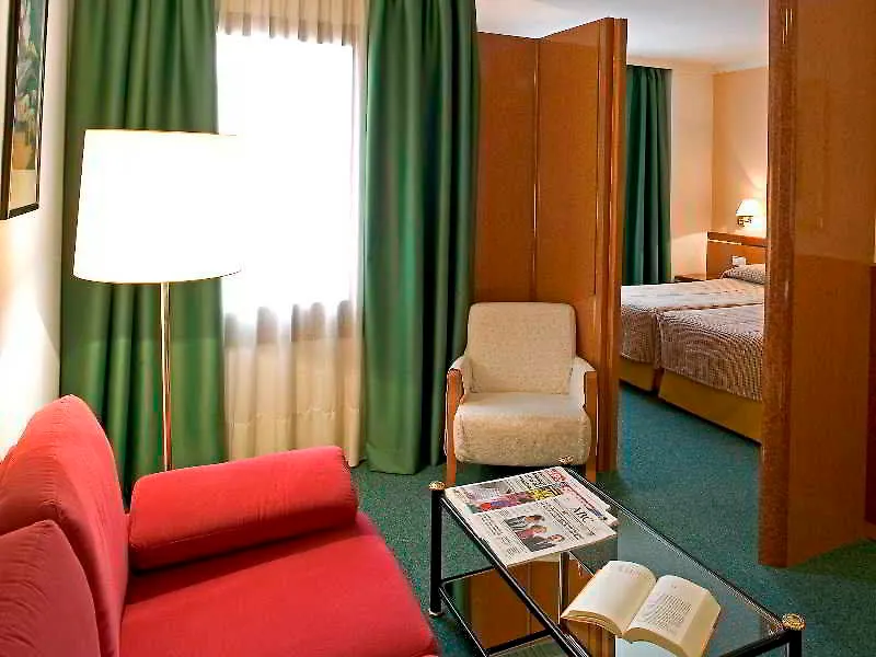 Acacia Suite Barcellona Aparthotel